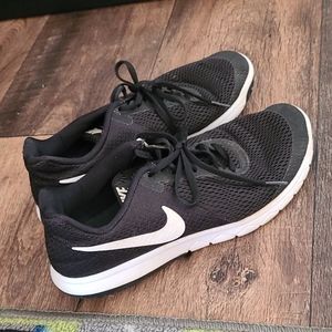 Nike Flex Experience RN 6